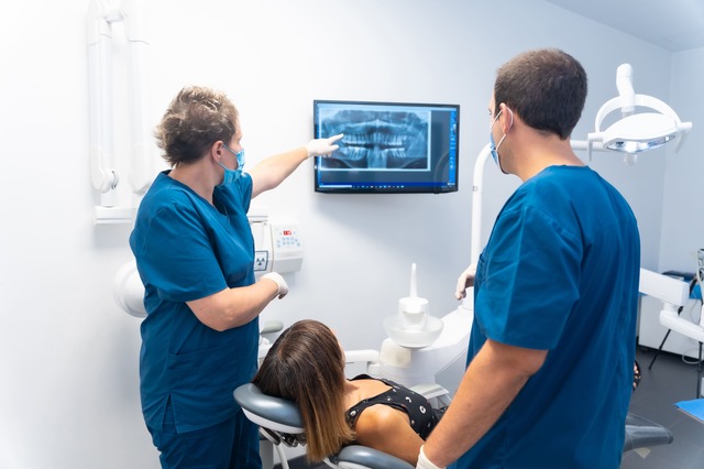 Equipamentos de consultório odontológico — entenda o que é fundamental para garantir o bem-estar dos pacientes